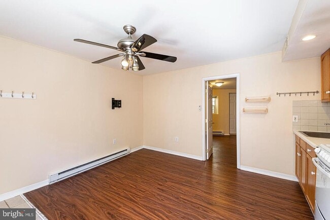 Photo - 1635 Passyunk Ave Unit REAR