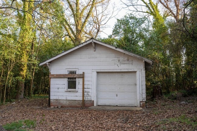 Photo - 512 E Main St