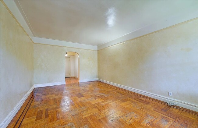 Photo - 76-66 Austin St Unidad 2O