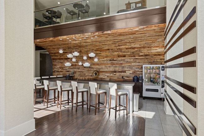 One Metrocenter