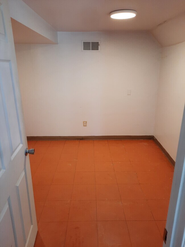 353 Pierce Ave Townhome Townhome Rental in Macon GA