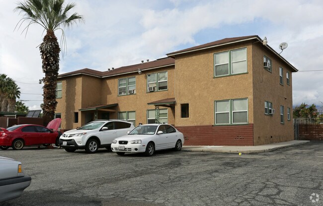 Photo - Dana Villa Apartments