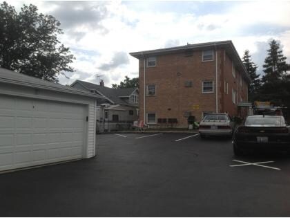 Photo - 122 E North Ave