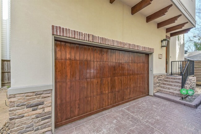 Photo - 1126 W 16th St House