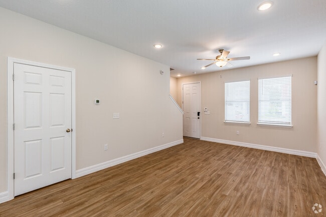 2 BR, 2.5BA - 1,317SF