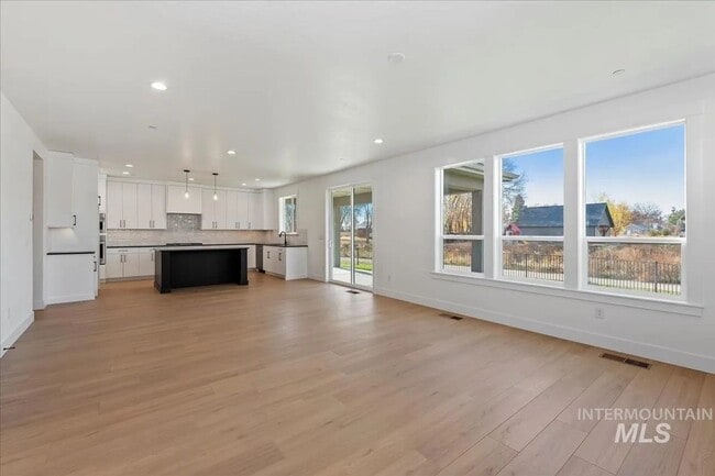 Photo - Spacious 4 Bed Home w/ Vaulted Ceilings, Office & Open Layout in Middleton