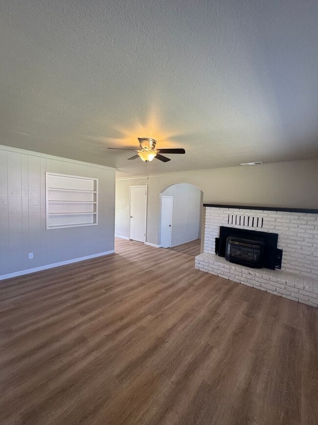 Photo - CUTE 3 BED 2 BATH IN COTTONWOOD, CA