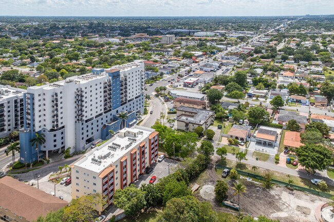 6315 SW 8th St - Context