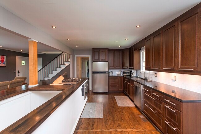 Photo - 1803 Ashwood Ave Unidad HOuse