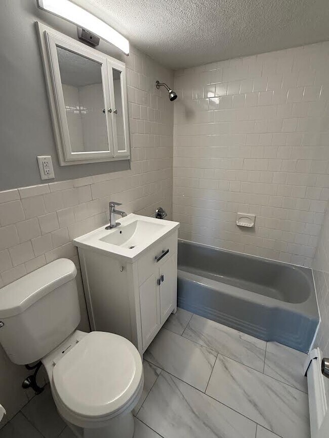 Photo - 21 Warren St Unit 2-4