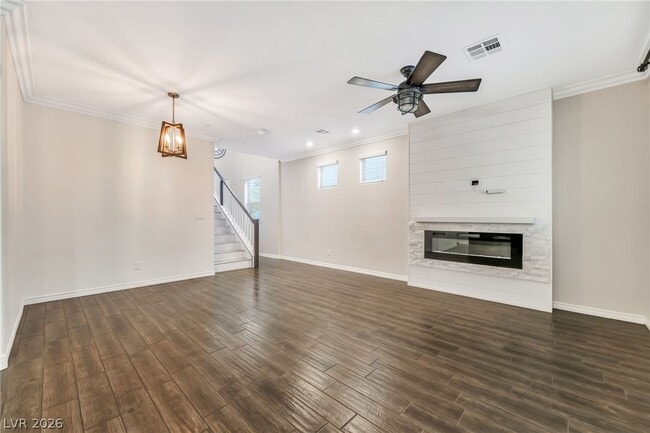 Photo - 900 Lotus Falls St