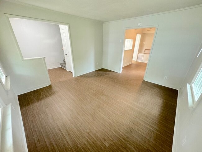 COME MEET YOUR NEW HOME! 2 BEDROOM APARTMENT IN PORTSMOUTH FOR RENT