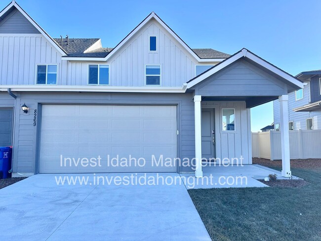 Photo - Beautiful less than a year old Luxury Townhome available soon!