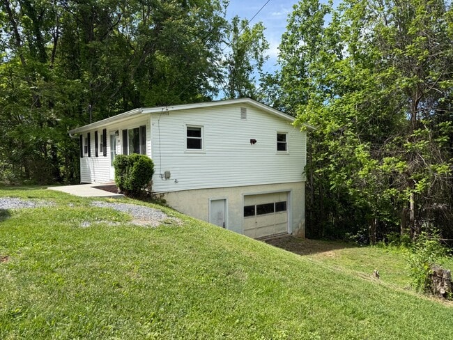 Photo - 118 Rhody Dr