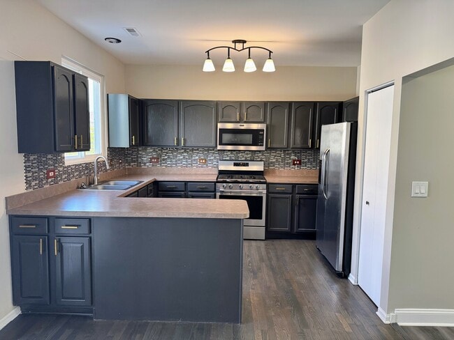Photo - 766 Cherry Creek Dr