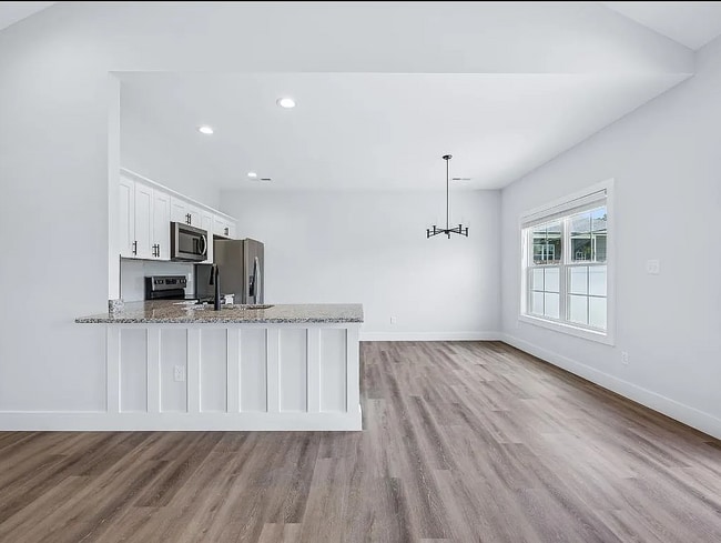 Photo - 2625 Scottsville Rd