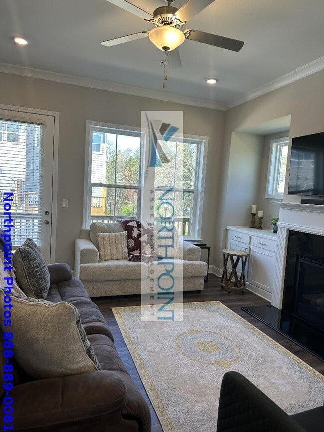 300 Overture Ct SE