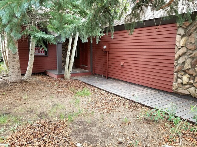 Building Photo - 300 Miners Creek Rd Rental