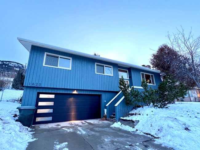 Photo - Pet Friendly 4 Bed 3 Bath Single Family Home on Westside W/ Fully Fenced yard, Attached Garage!