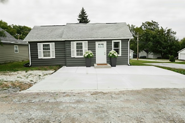 Building Photo - 500 B St