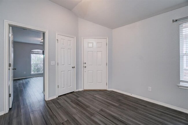 Photo - 408 Cherokee Gate Dr