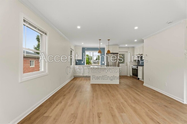 Photo - 2310 Riverview Terrace