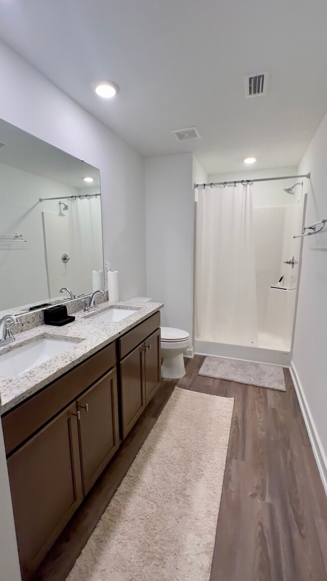 Photo - 395 N Gay Ave