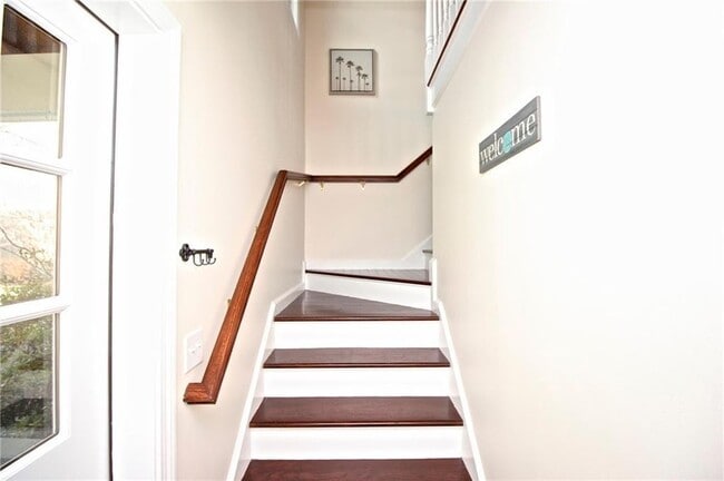 Photo - 190 Coggeshall Ave