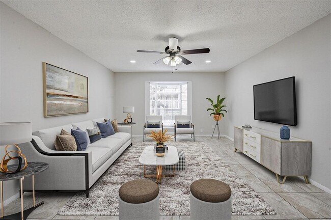 Building Photo - 7900 Westheimer Rd Unit 241 Rental