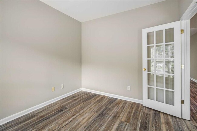 Photo - 320 Pintail Ct