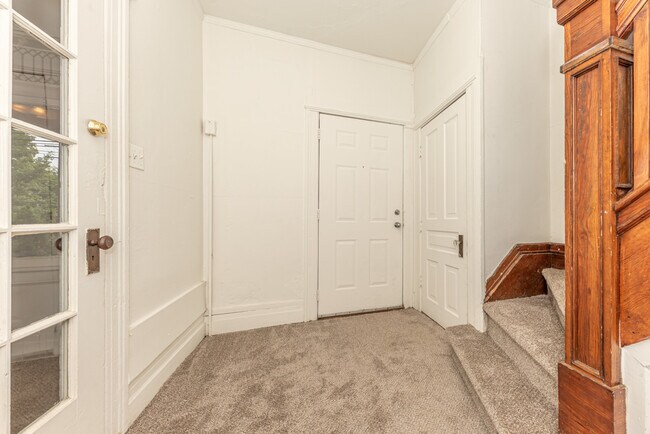 Photo - 808 E Ann St