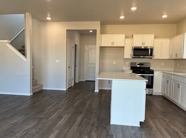 Photo - 4831 Parsley Ave NE