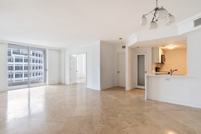 Photo - 701 Brickell Key Blvd Unidad # 1411