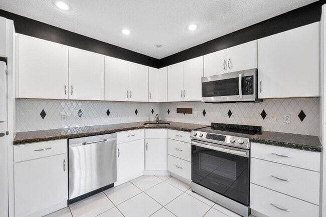 Photo - 5153 Floria Dr
