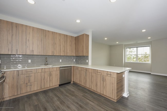 Photo - 92 Drs James Parker Blvd Unit 408