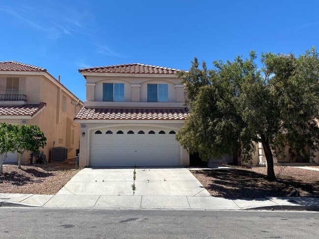 Building Photo - Great 4 bed/2.5 bath home located in the Southern area