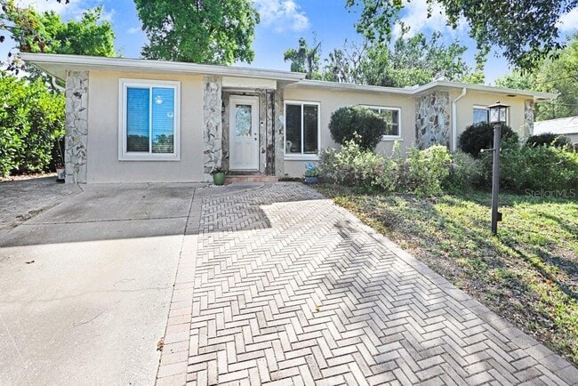 Building Photo - 6703 N River Blvd