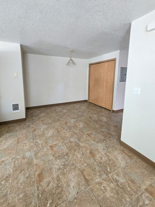 Photo - 21ST361-363 Unit 363