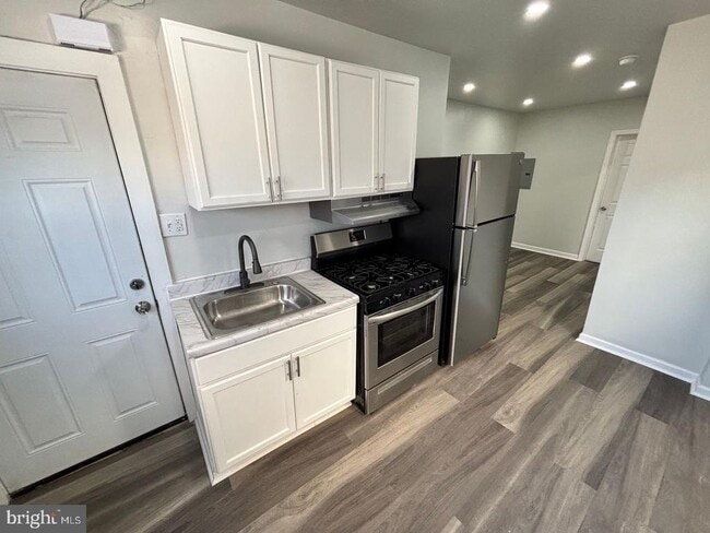 Building Photo - 223 S 49th St Unit 3F