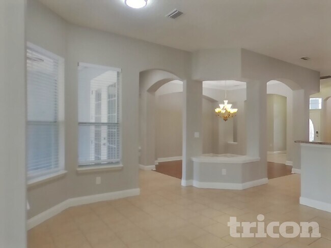 Photo - 821 Songbird Dr