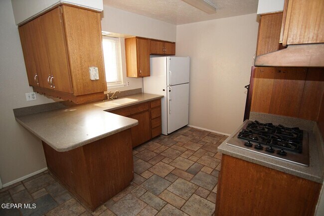 Photo - 5524 Yarmouth Ln