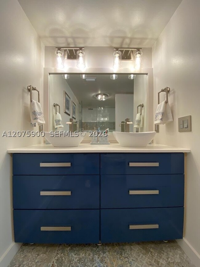 Building Photo - 1195 NW 125th Ct Unit 101