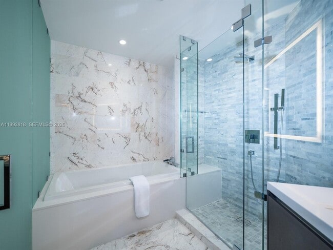 Photo - 851 NE 1st Ave Unit 2206