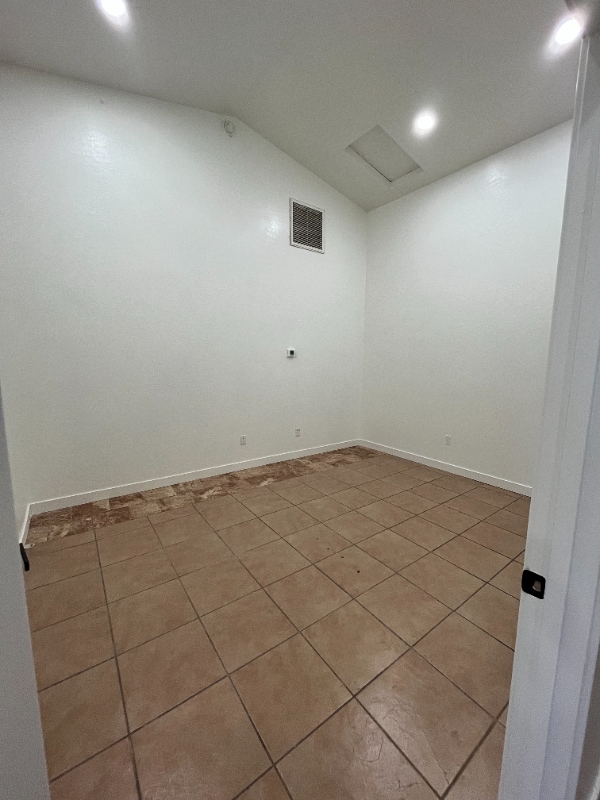Photo - 627 W Snowflake Blvd Apartment Unit Suite 4