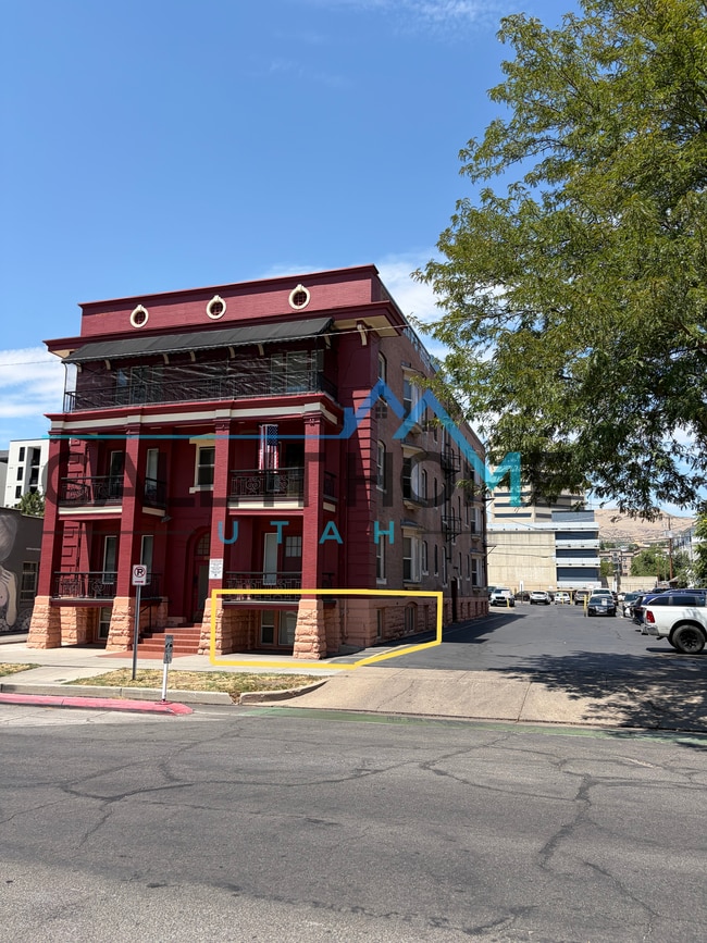 Photo - 251 E Broadway
