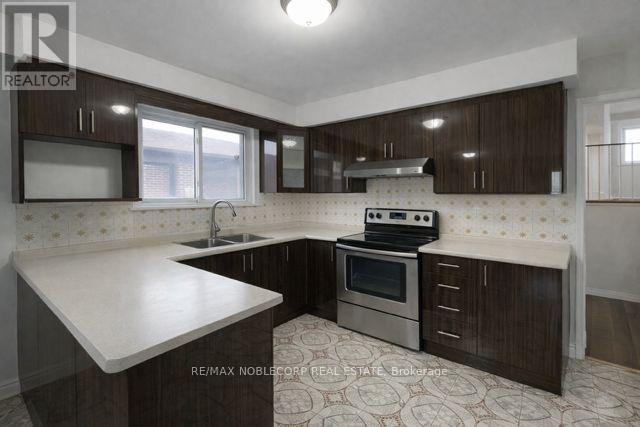 Photo - 7899 Martin Grove Rd