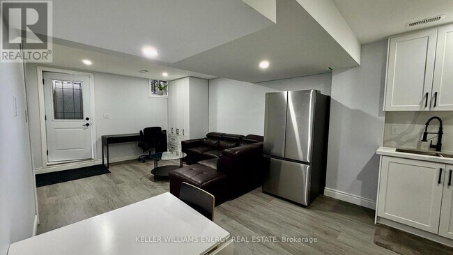 Photo - 53 Raven Cross Ave