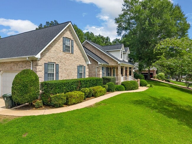 Photo - 708 Symmetry Ct