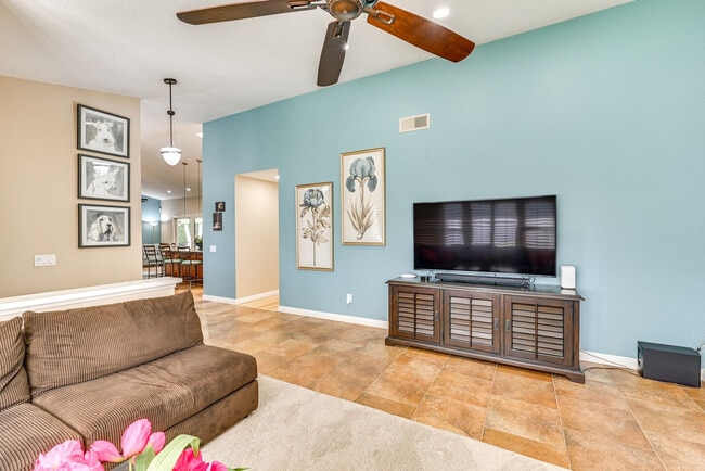 1519 Via Hacienda Unit SI ID1546492P