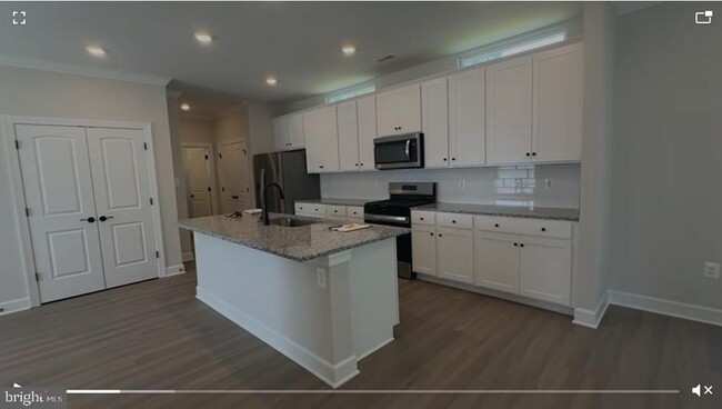 Building Photo - 424 Abigail Ave Rental